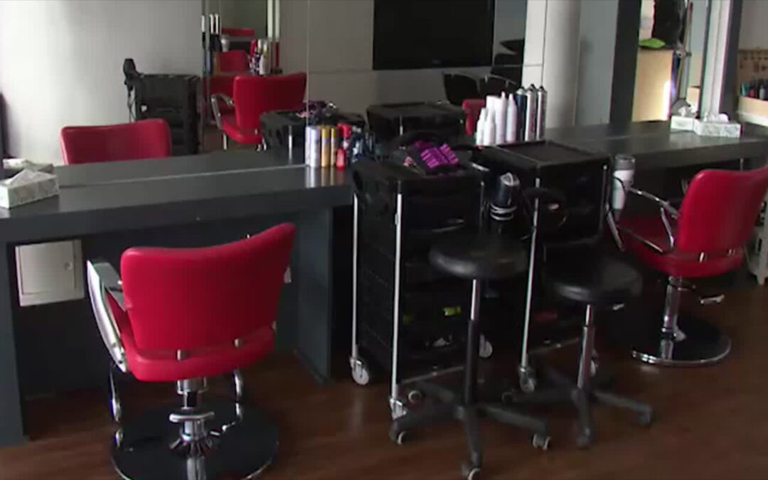 Friseure sollen früher öffnen dürfen
