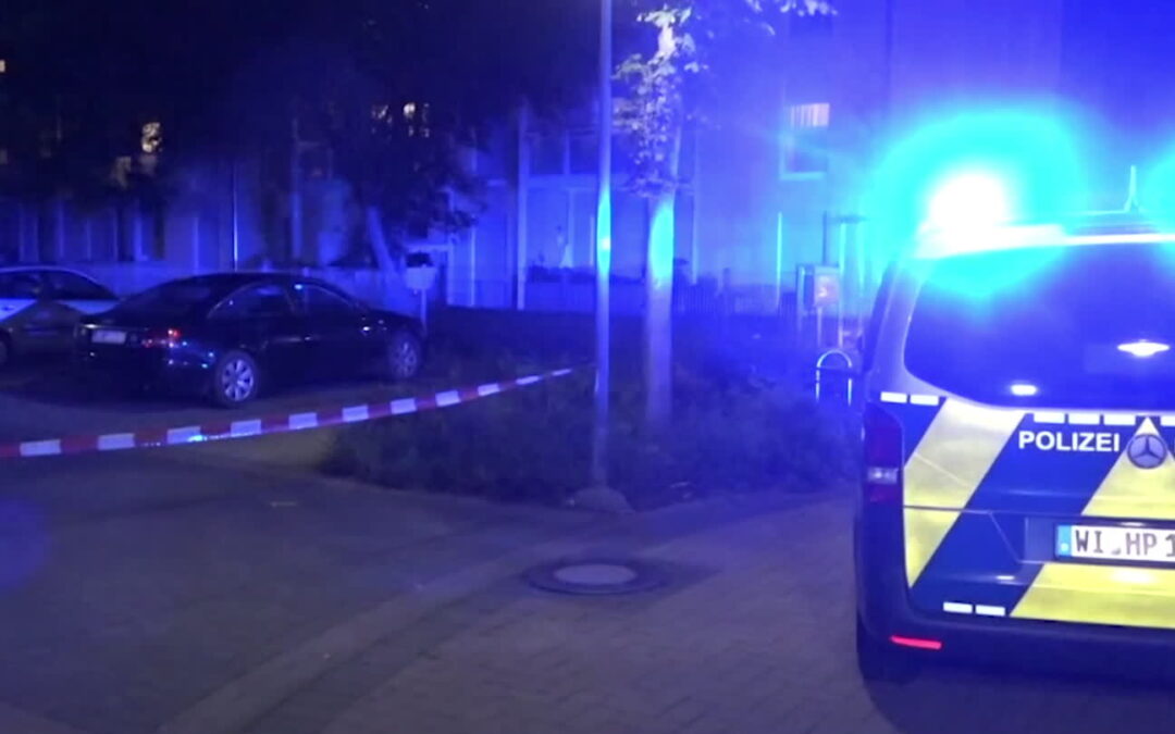 Polizei erschießt Messerstecher