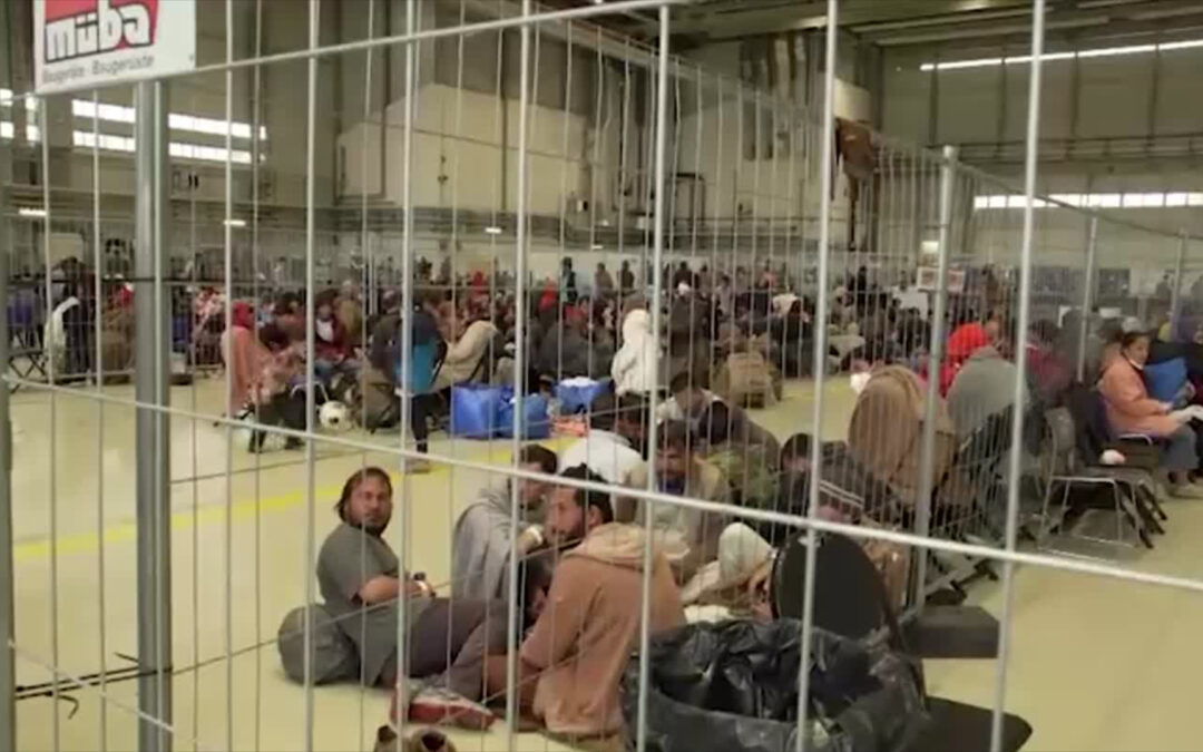 Eingeflogene Flüchtlinge stellen Asylanträge