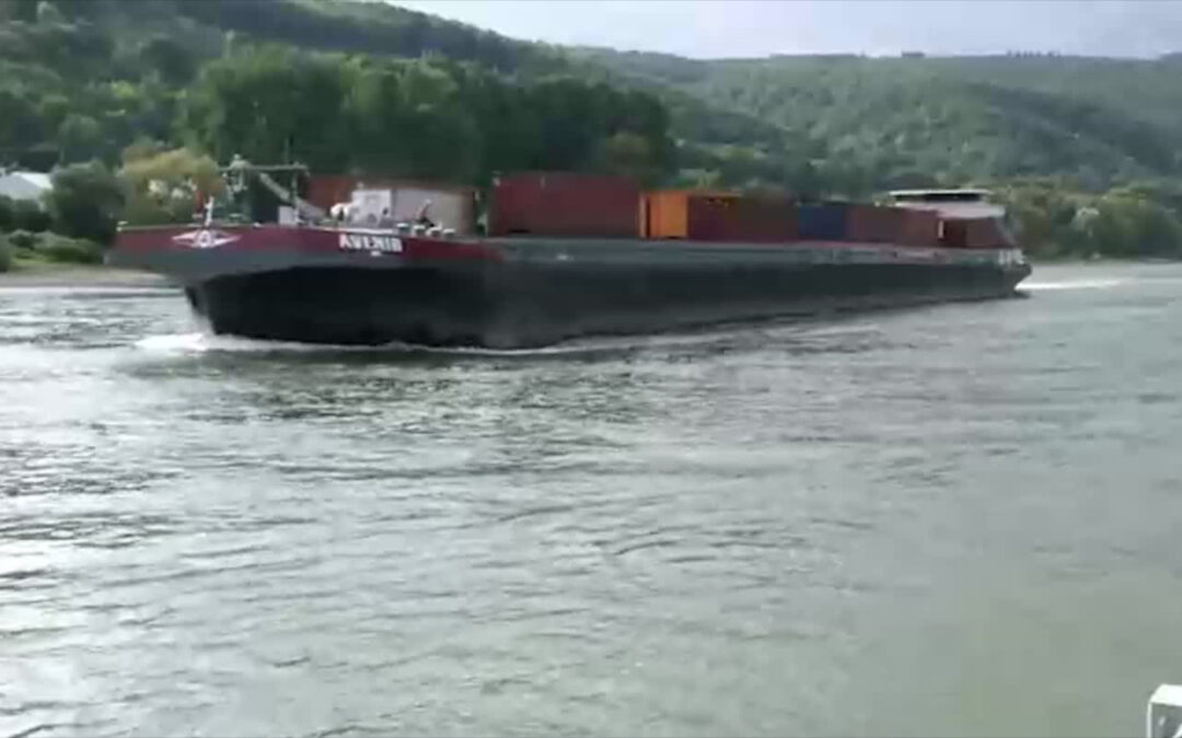 Rheinblicke: Der Rhein als Wasserstraße