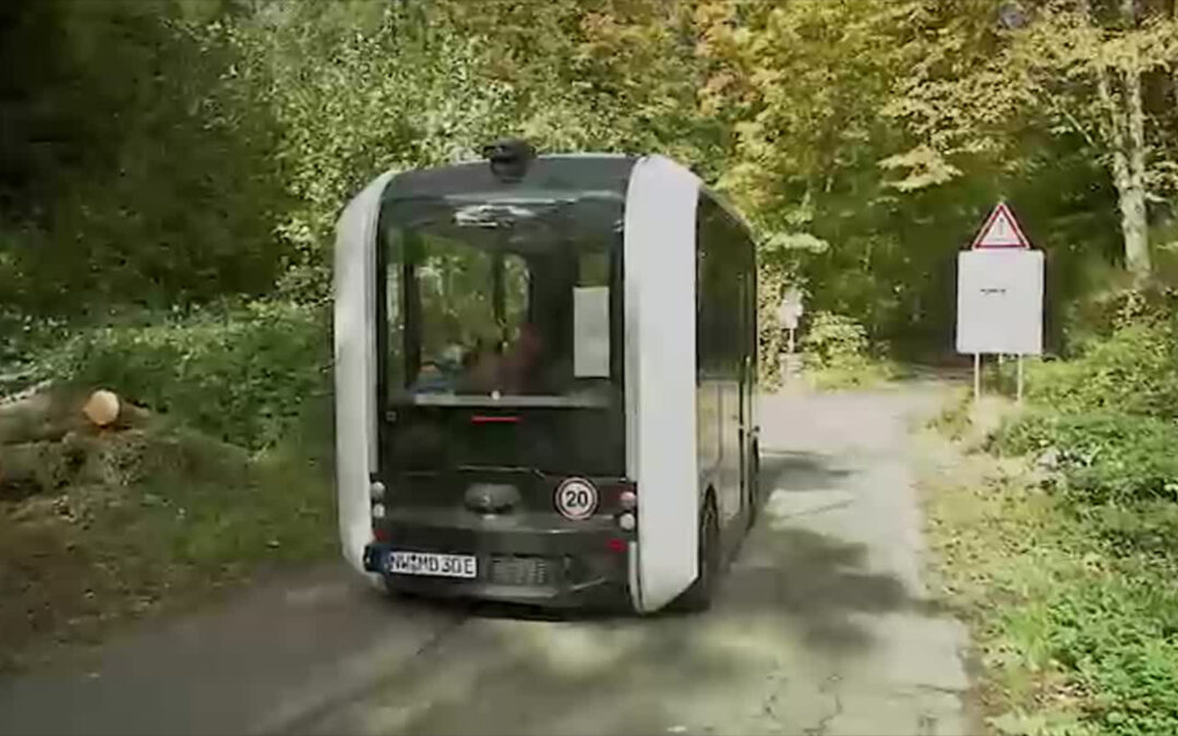 „Olli“ das autonome Shuttle am Hambacher Schloss