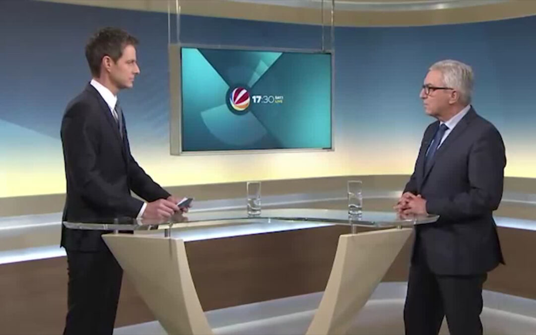 Corona-Spaziergänge – im Studio Innenminister Roger Lewentz
