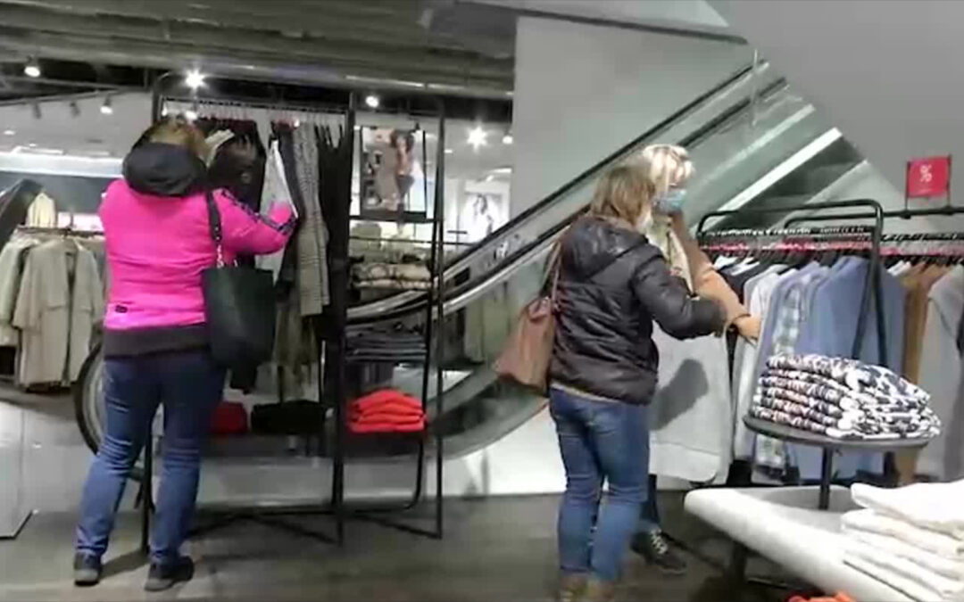 Gericht kippt 2G in Hanauer Modehaus