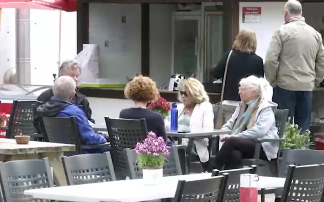 Touristen kehren ins Ahrtal zurück