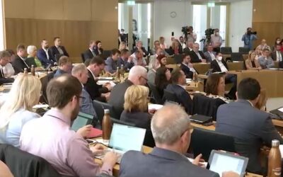 Landtag Rheinland-Pfalz: Diskussion über Privilegien für Altkanzler