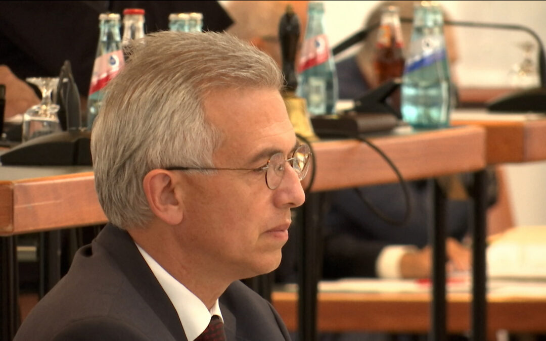 Druck auf Peter Feldmann wächst