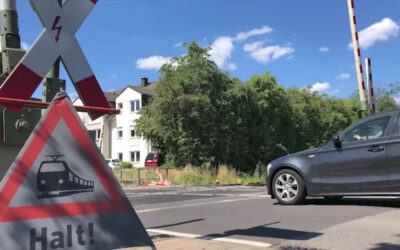 Bahnschranke seit Jahren defekt