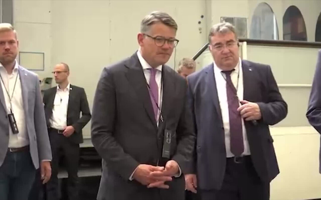 Boris Rhein besucht VW-Werk in Baunatal