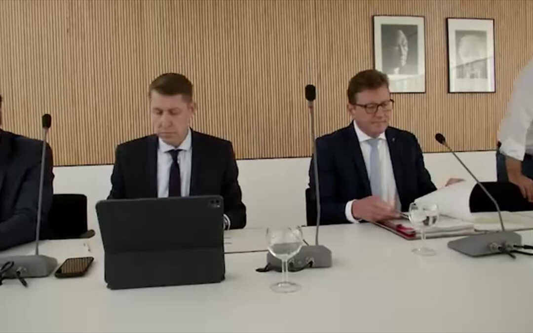 Rechte Polizeichats Thema im Innenausschuss