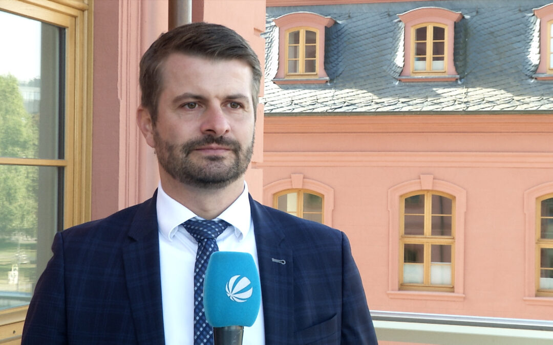Untersuchungsausschuss Flut befragt Innenminister