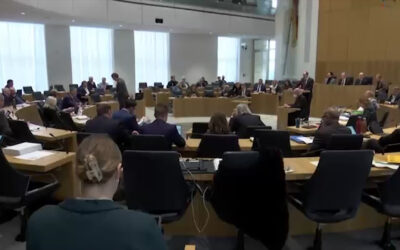 Streit ums Geld – Haushaltsdebatte im Mainzer Landtag