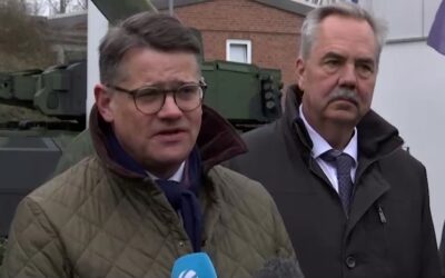 Ministerpräsident besucht Rüstungsunternehmen Krauss-Maffei Wegmann