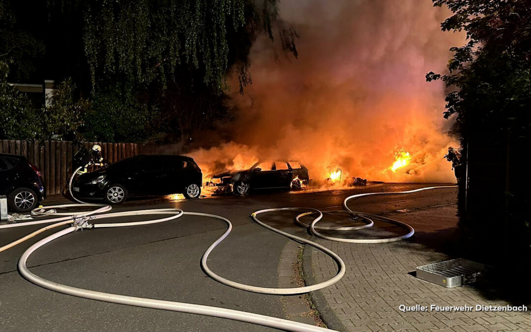 Mehrere Autos ausgebrannt – Feuerteufel in Dietzenbach?
