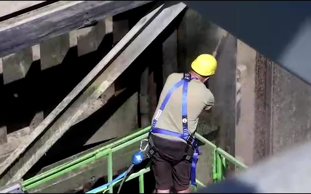 Moselschleusen werden gewartet