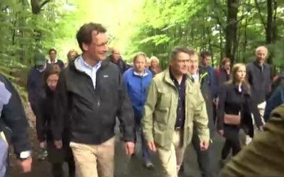 Wanderung im Wahlkampf – Boris Rhein und Hendrik Wüst im Upland