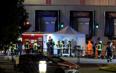 13 Verletzte nach Chemie-Unfall in Wiesbadener Papierfabrik