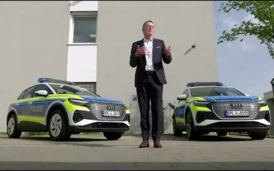 Innenminister präsentiert E-Autos als Streifenwagen