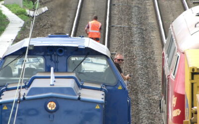 Schweres Gerät auf der Riedbahn-Baustelle