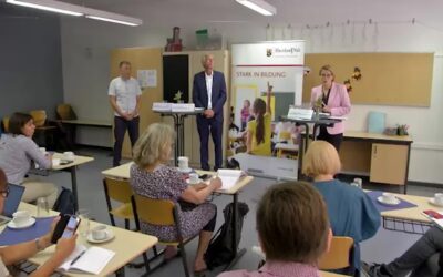 Bildungsministerin Hubig begleitet Schulstart