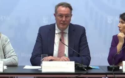 Schweitzer stellt Maßnahmen zur Entbürokratisierung vor