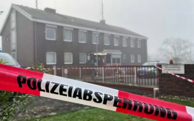 Frau zieht Waffe gegen Polizisten und wird erschossen