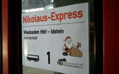 Bescherung im Nikolaus-Express