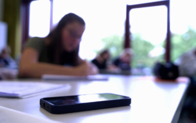 Diskussion um Handynutzung in Schulen