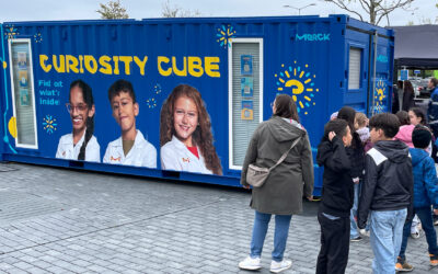 Staunen und lernen im Curiosity Cube