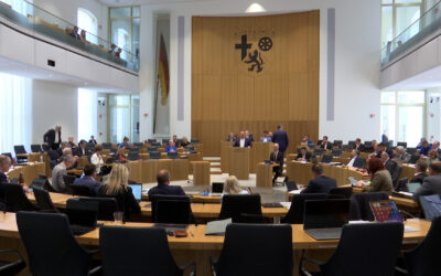 Landtag debattiert: Kein Geld für Verfassungsfeinde