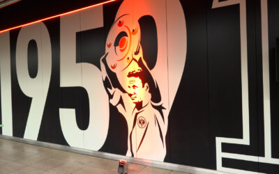 U-Bahn-Station im Eintracht-Look
