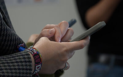 „klicksafe“ fördert Medienkompetenz in Schulen