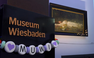 Swifties pilgern in Wiesbadener Museum