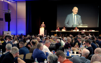 AfD Hessen bestätigt Doppelspitze