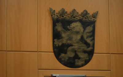 Mann soll Partnerin mit heißem Öl übergossen haben