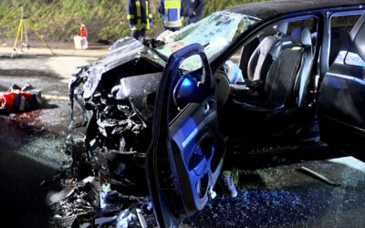 Zwei Tote – Schwerer Verkehrsunfall auf der B49 nahe Bausendorf