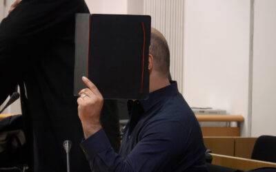 Lehrer wegen sexueller Übergriffe angeklagt
