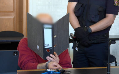 Mordprozess begonnen – Ehefrau mit 43 Stichen getötet?