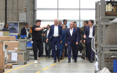 Verteidigungsminister besucht Rüstungskonzern KNDS in Kassel