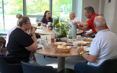 Ministerin besucht Tagespflege für junge Menschen